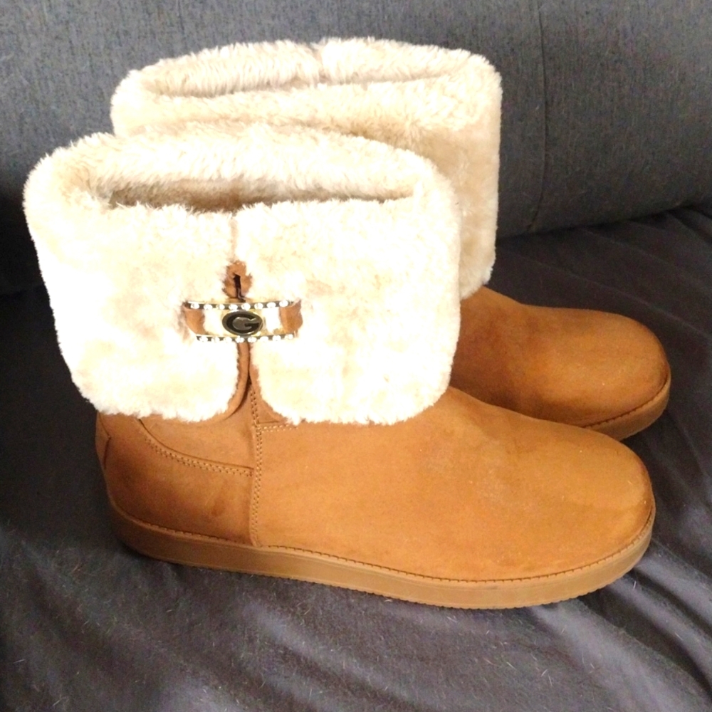 Guess boots